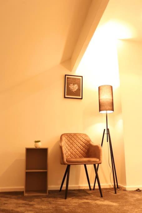 Charming 3 Bedroom Property Free Wifi & Parking Leeds  Esterno foto